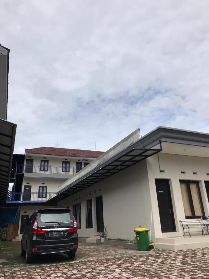 Villa & Guest House Batu Indah Dış mekan fotoğraf